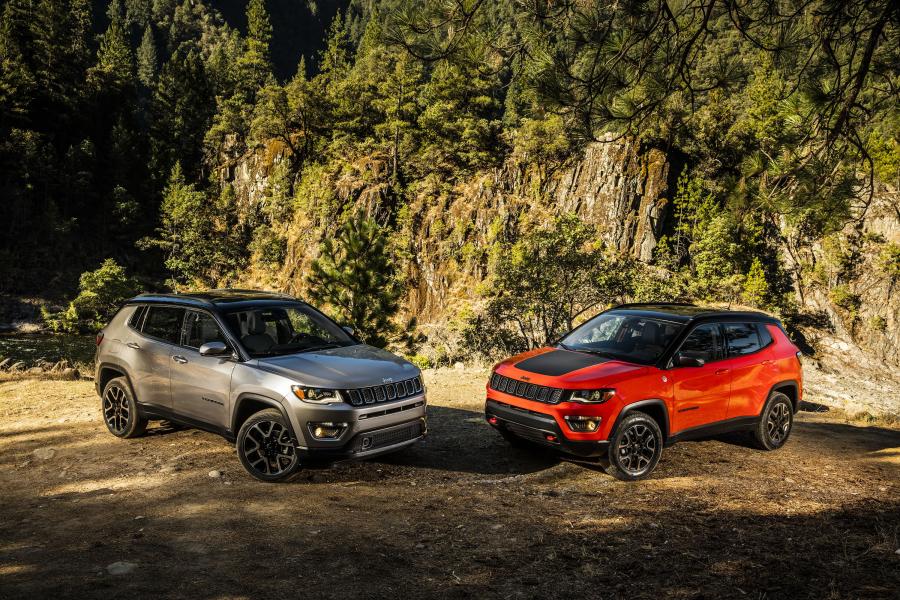  Jeep Compass Trailhawk 2017 года  (NA) (фото 37 из 51)